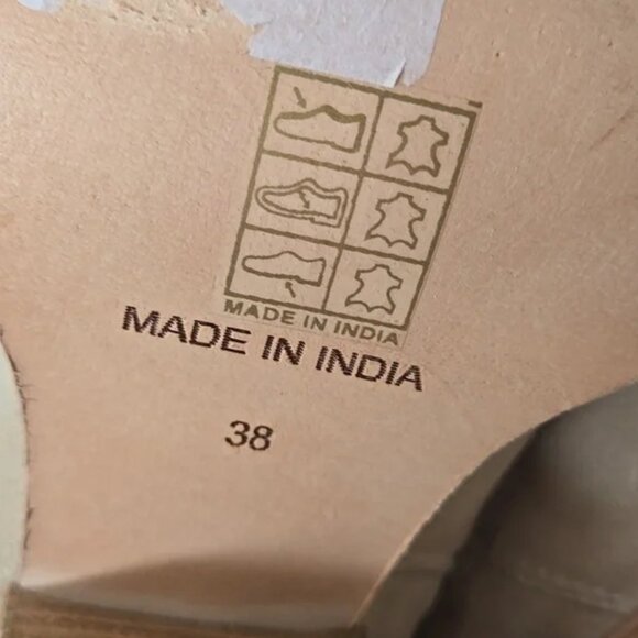 Free People Bowers Embroidered Bootie Bone Suede w/ silver Boots Fits 8.5 - Picture 10 of 11